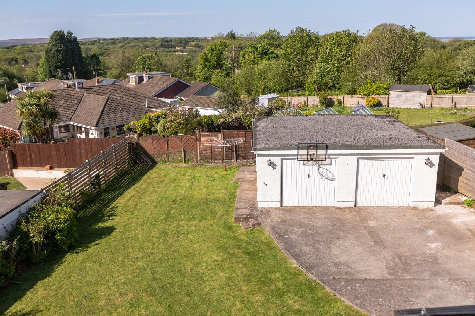 Tirmynydd Road, Three Crosses, Swansea, SA4 3PB